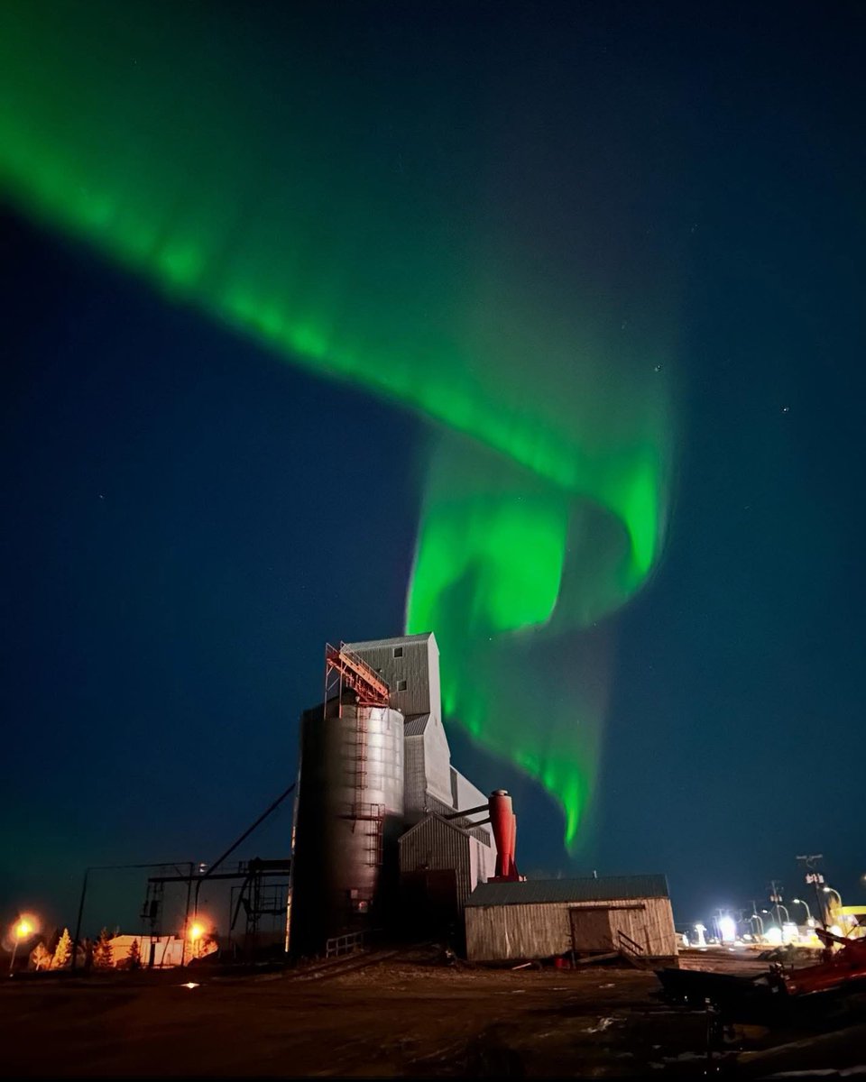 If my canola is potentially worth $100k’s less to support eastern auto, miners and metal workers. I’d at least like pictures of the families i’m sponsoring. #canola #china #Liberal <a href="/MarkJCarney/">Mark Carney</a>