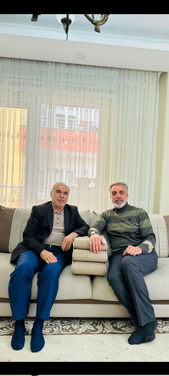 Umre dönüşü davut dündar kardeşimizi evde ziyaret ettik.