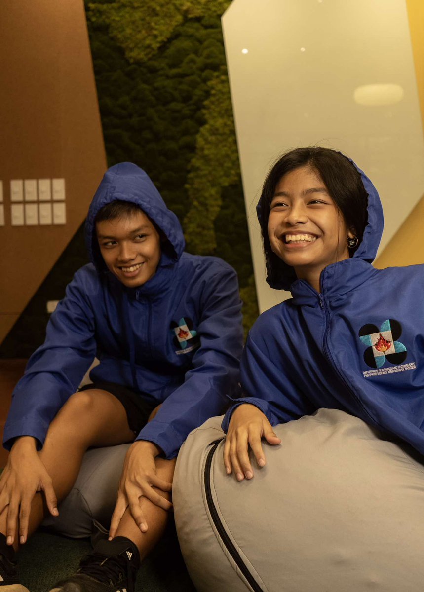 pisaysc's tweet photo. Who's the cute boy with the blue jacket and the thick accent? Like 🎶✨

Check out the photoshoot of the SC’s jacket fundraiser. See how the different colors of blue, khaki and black would fit your style! 😎🧥

MC: https://t.co/tcTxxiY96T
Non-MC: https://t.co/zsrMFucdu3 https://t.co/Rq9SIymHlr