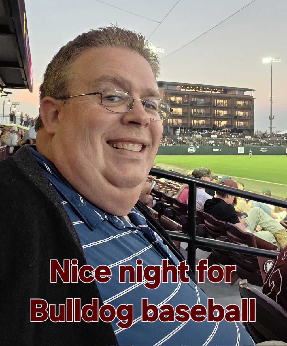 Hawk1_msu's tweet image. It&apos;s a beautiful evening at the Dude... #HailState