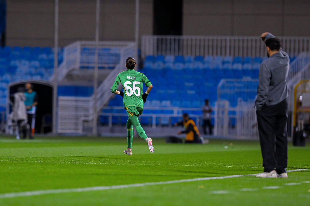 AlNassrFCW's tweet photo. النصـر دائمًا .. بمن حضـر 💛! https://t.co/7jr0N0jDWY