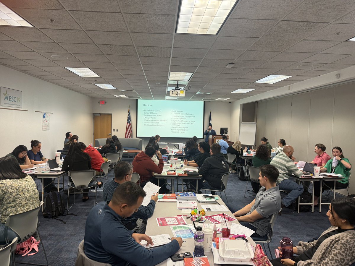 FrankN_ESC19's tweet photo. 🚀 Great day at our New CTE Teacher Workshop! Educators explored Universal Design for Learning with our SPED &amp; CTE teams to support all students through tailored accommodations.

Empowered teachers = empowered students! 💡🔧 #CTE #UDL #NewTeacherSupport #WeR19 @ESCRegion19 https://t.co/xlm9E0LyS6