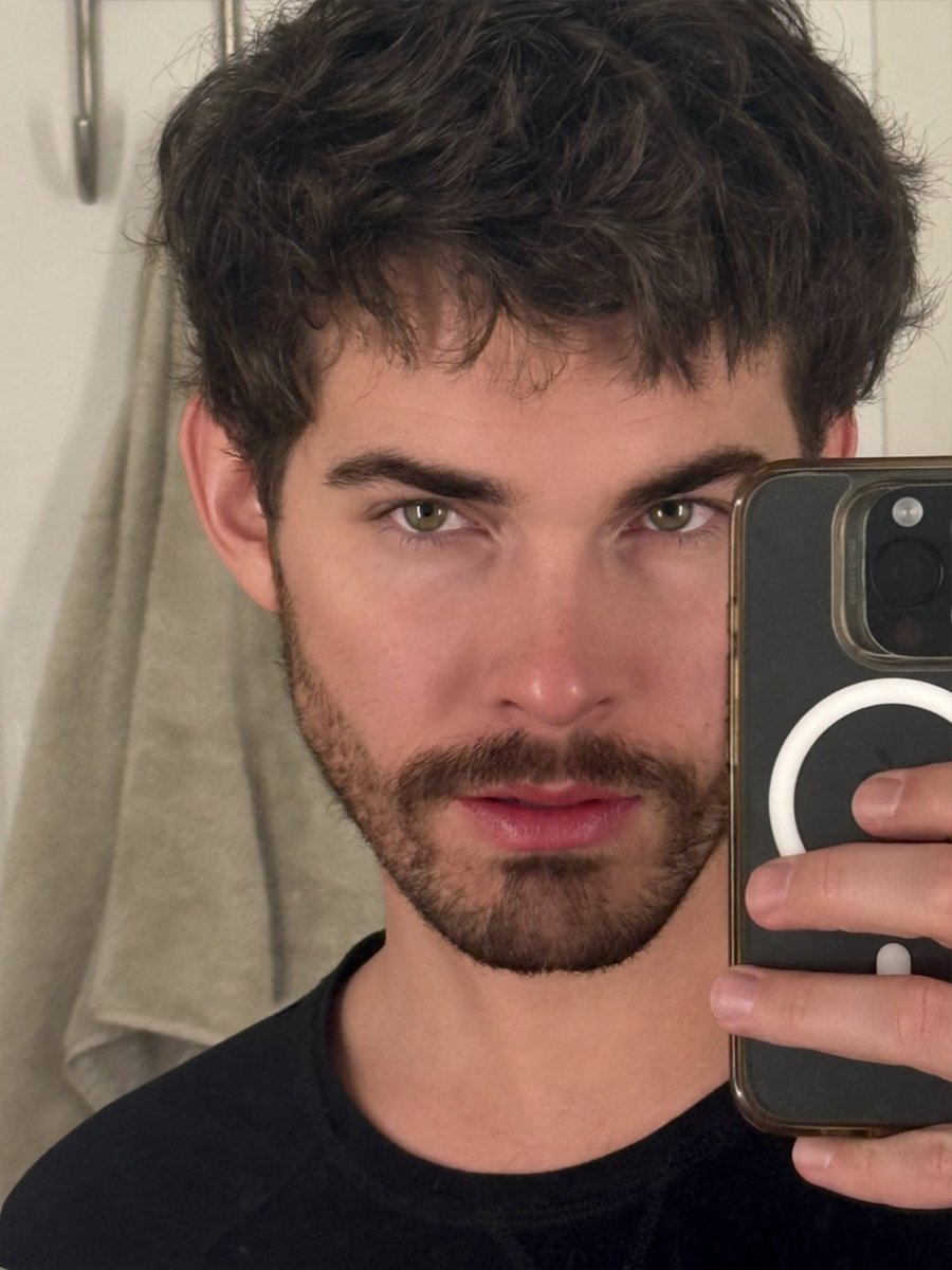 Thaddeus Maximus tweet media