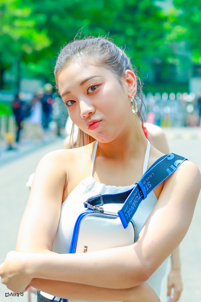 여우더쿠 tweet media