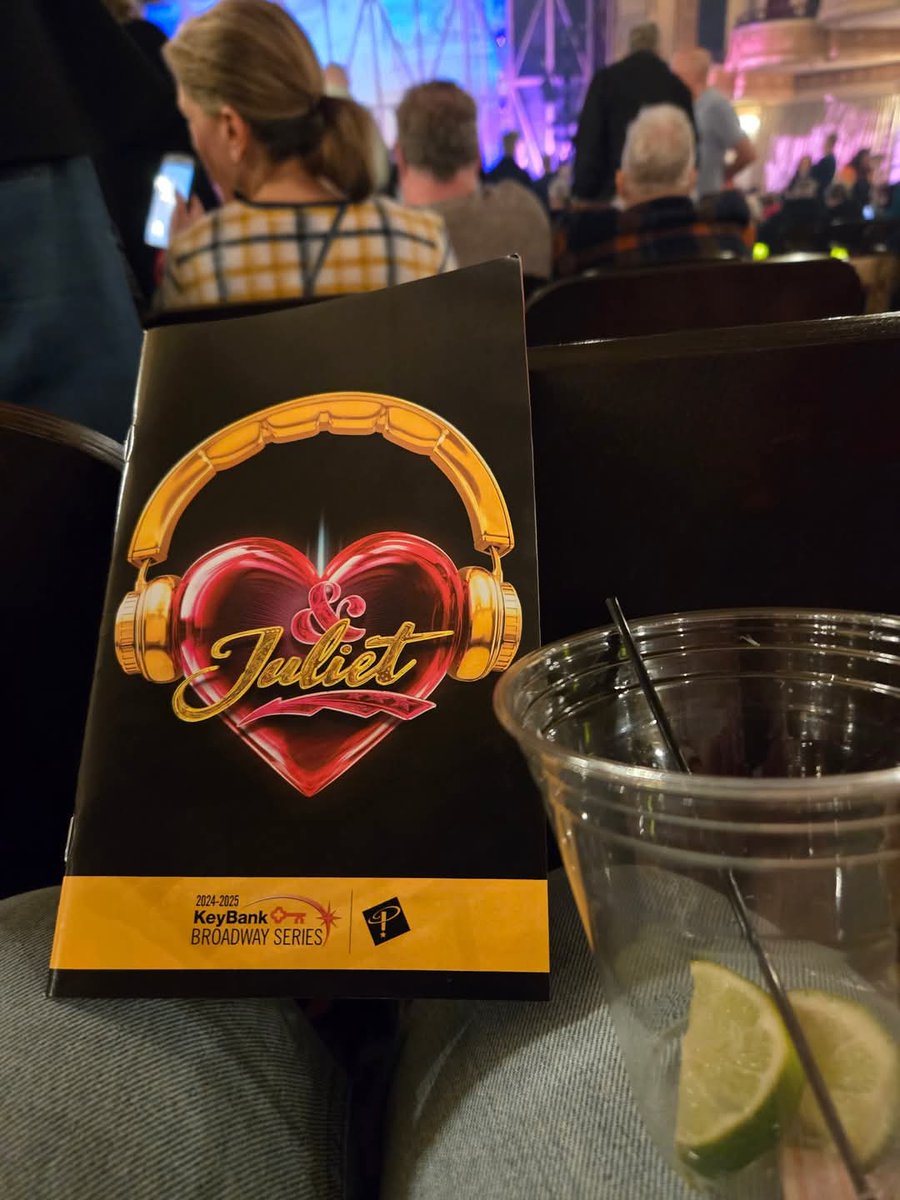 personalbailiff's tweet photo. @AndJulietBway Loved It! Amazing Cast! You Rocked It @playhousesquare ! #BroadwayCleveland ! https://t.co/nWemWgdkSB