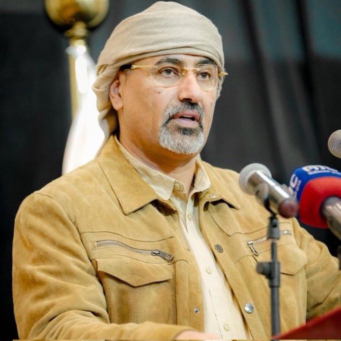 عيد "الروس" وجبة حوثية 
على مائدة ترامب وبوتين وعيدروس.