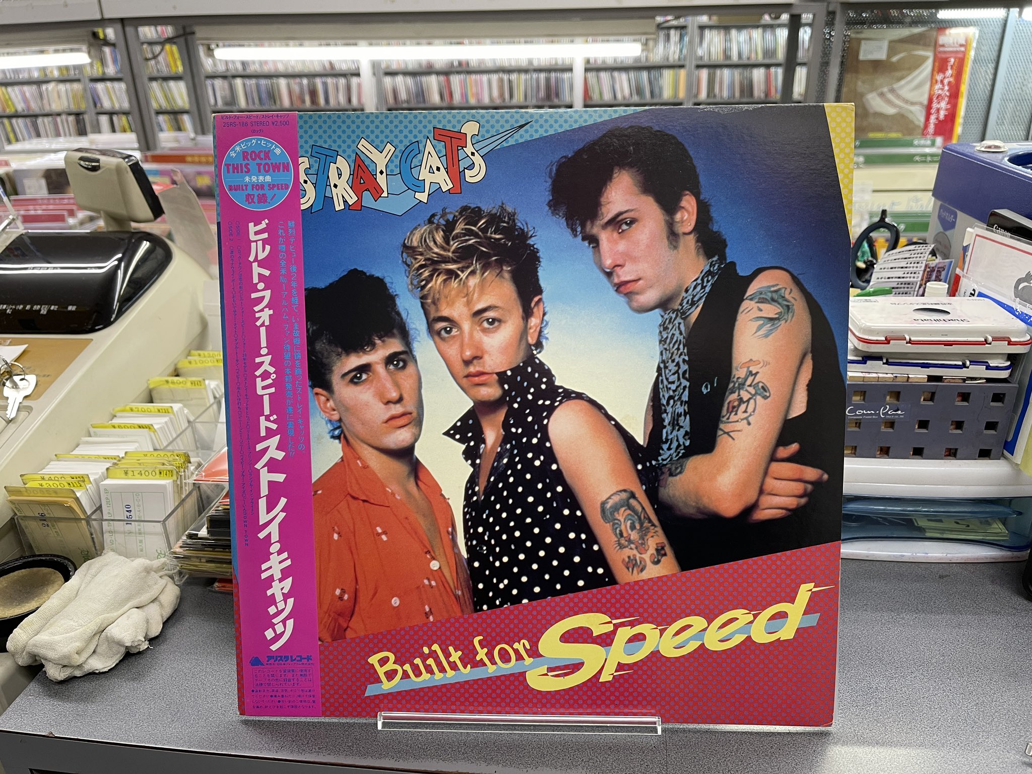 ストレイキャッツ ビルト フォー スピード カセットテープ stray cats 通ず