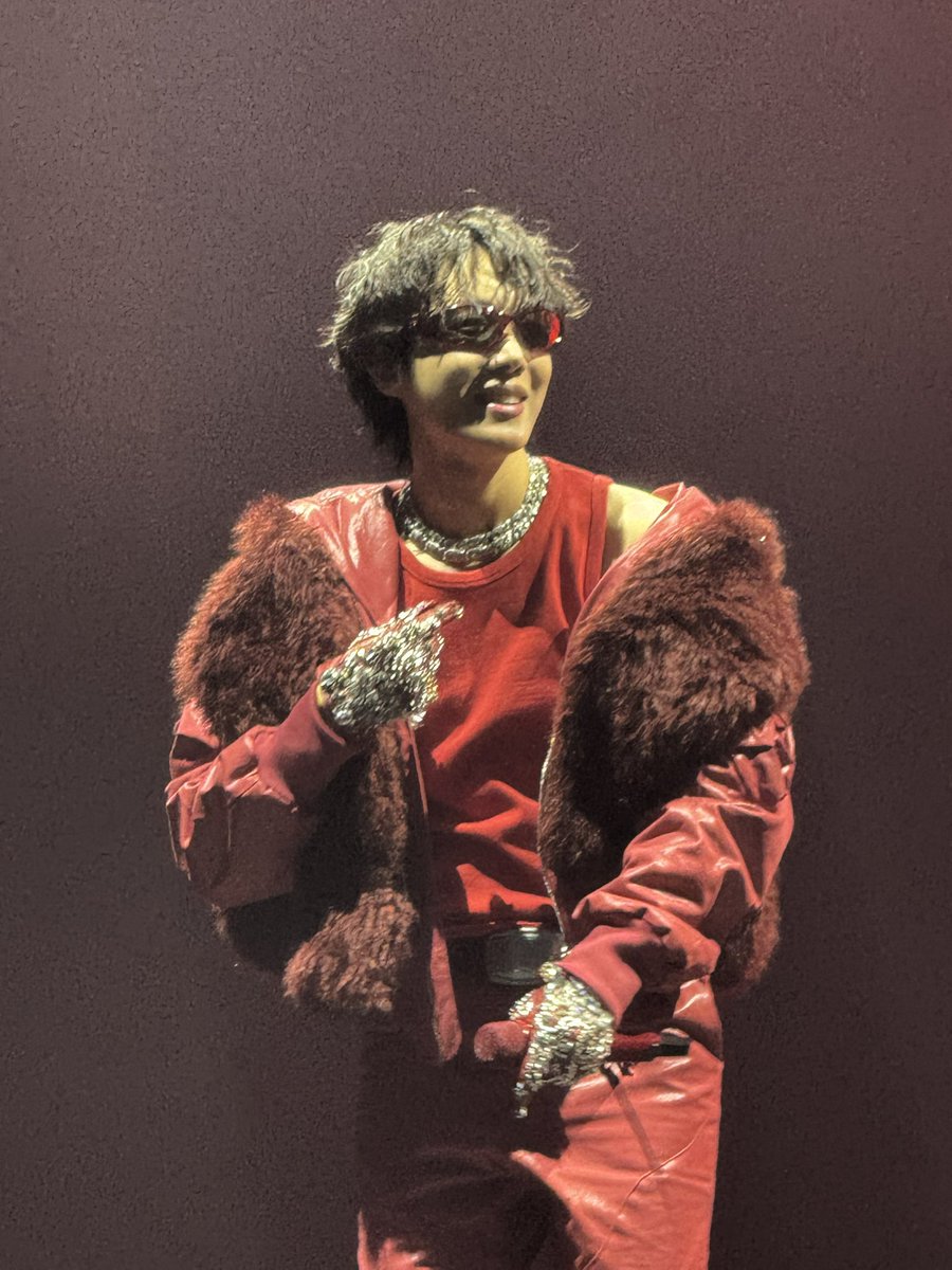 O613file's tweet photo. the coolest man ever https://t.co/kMjjIqo60E