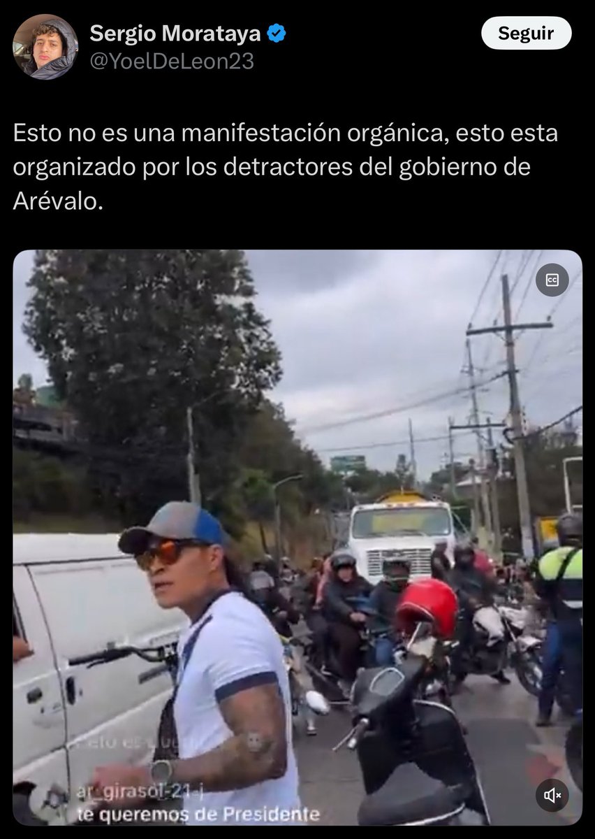 motivaciongt's tweet image. Habló el experto en hacer bochinches.

No sé si está protestando en contra o bien alegando porque no le pagaron a él para organizarlos 

#Politoker #vagos
