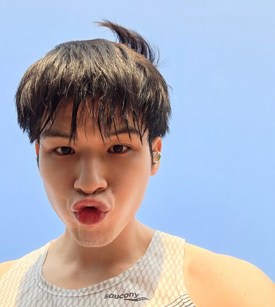 4J0JMe's tweet photo. พี่กายเปนเป็ด🦆😗 https://t.co/UWqcr9ysWy
