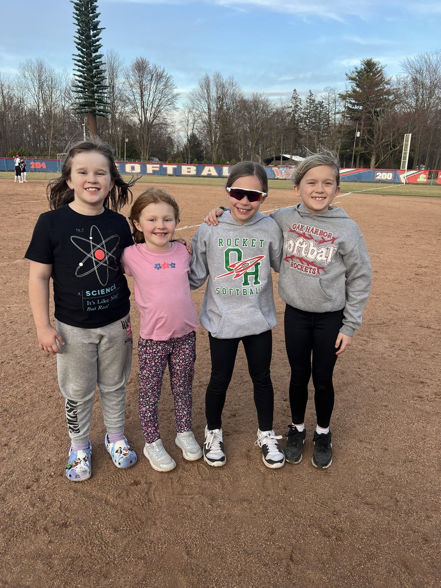 Holland Springfield Softball (@ladydvlsnation) on Twitter photo Springfield SB ๐ซฑ๐ผโ๐ซฒ๐ฝ Oak Harbor SB
โญ๏ธโญ๏ธ Future Stars โญ๏ธโญ๏ธ <a href="/OHRocketSB/">Oak Harbor Rocket SB</a> Springfield SB ๐ซฑ๐ผโ๐ซฒ๐ฝ Oak Harbor SB
โญ๏ธโญ๏ธ Future Stars โญ๏ธโญ๏ธ <a href="/OHRocketSB/">Oak Harbor Rocket SB</a>