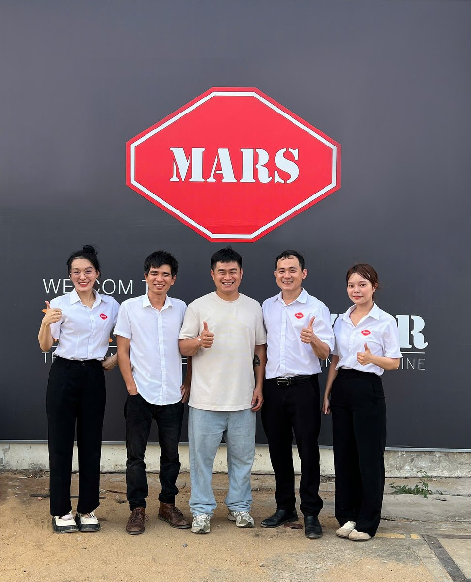 Mars_Roaster's tweet image. Welcome Ta Tuan Anh - Champion of the specialty coffee competition to visit the Mars Roaster factory.
---
marsroaster.com
youtube.com/@MarsRoaster
---
#coffeeroastingmachine #roastingmachine #coffeemachine #newtechnologycoffeeroaster #factory #marsroaster