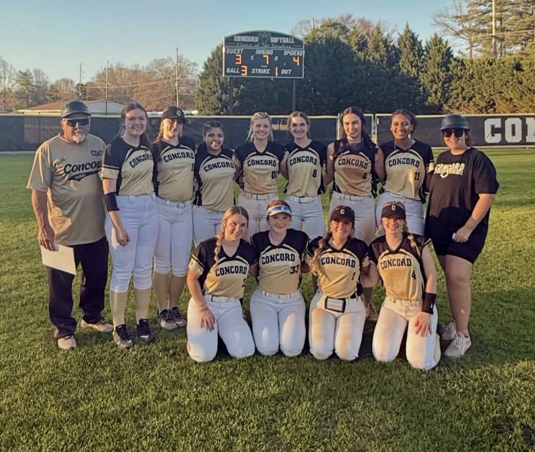 RileyPorter2027's tweet photo. Just wanna say how proud I am to be a part of this team…this Special Team. We are building…We Are CONCORD! ⚫️🟡🕷️🕸️🥎#ConferenceWin @_CHSathletics https://t.co/bjMTF9FE35