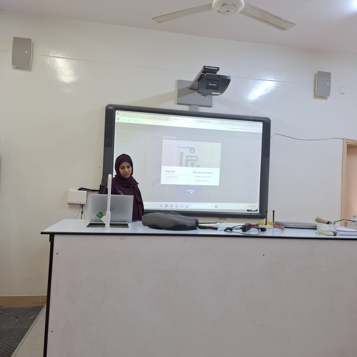 MarejSchool's tweet photo. قدمت مشرفة مادة العلوم الأستاذة صفية الدفاعية مشغلا عن برنامج Prezi وطريقة استخدامه في عمل المخططات البيانية والعروض التقديمية
#تعليمية_الداخلية 
#تعليم_مستدام https://t.co/67huUMVugB