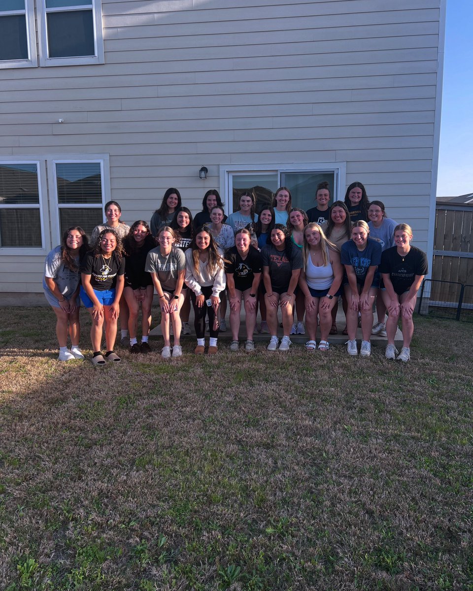 Southwestern SB (@supiratessb) on Twitter photo Spring Break Taco Tuesday! Featuring Coach Cruse homemade pies ๐ฅง Spring Break Taco Tuesday! Featuring Coach Cruse homemade pies ๐ฅง