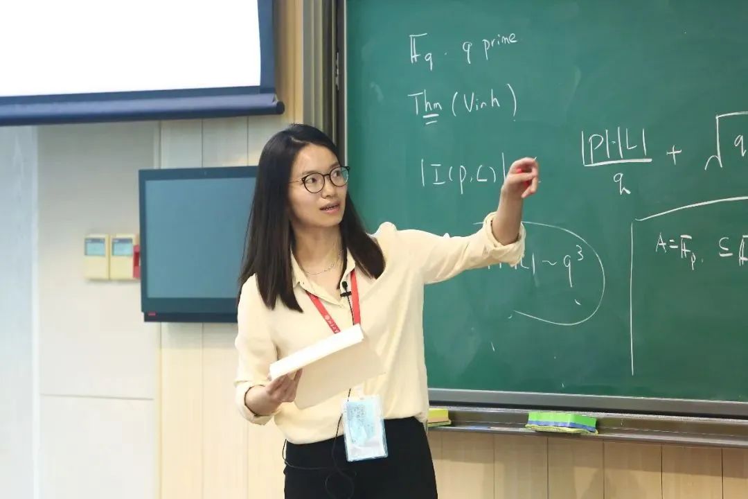 Deep__China's tweet image. #Chinese #mathematician Wang Hong has solved a century-old mathematical conundrum, the dimensional Kakeya conjecture within three dimensions— a major breakthrough in geometry that could impact imaging, data processing, cryptography, and wireless communication, positioning herself…