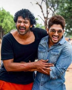 Prabhas_salaar's tweet photo. A perfect 10 year challenge naturally exists ❤️❤️❤️❤️❤️

#Prabhas𓃵 #AlluArjun𓃵 #AAPB https://t.co/FfZUDWGYVs