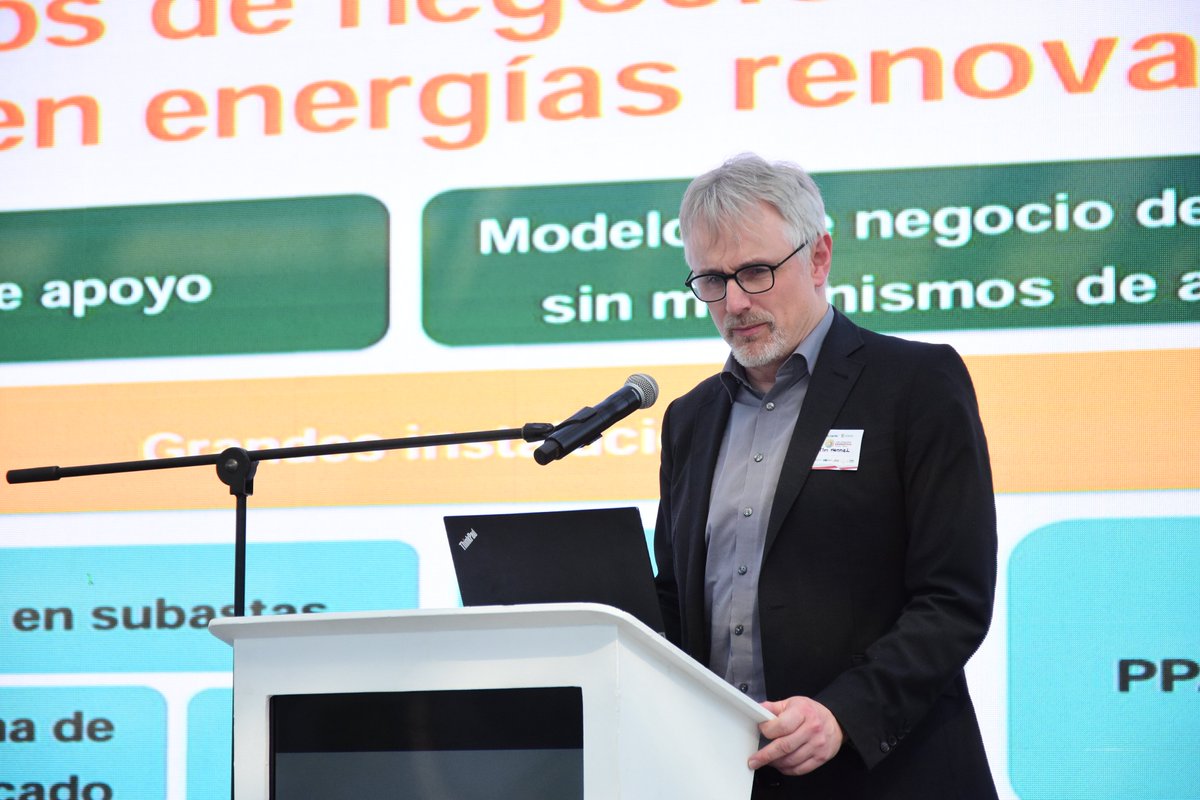 #ForoBinacionalEnergía #TransformandoElFuturoEnergético #CERFER2025
El Foro Binacional Colombo-Alemán "Transformando el Futuro Energético" 🌍🔄 posicionó a Barranquilla como epicentro estratégico de la transición energética en Colombia ⚡🇨🇴.
