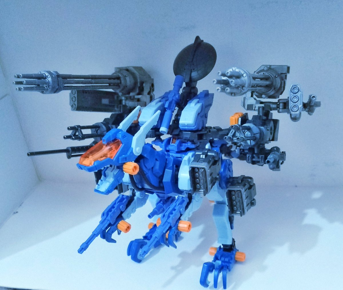 AndraLalilulelo's tweet image. Zoids Gun Sniper Leena Special

The very definition of:
"How many guns do you want?"
"YES!!!"

#Zoids #GunSniper #LigerZero