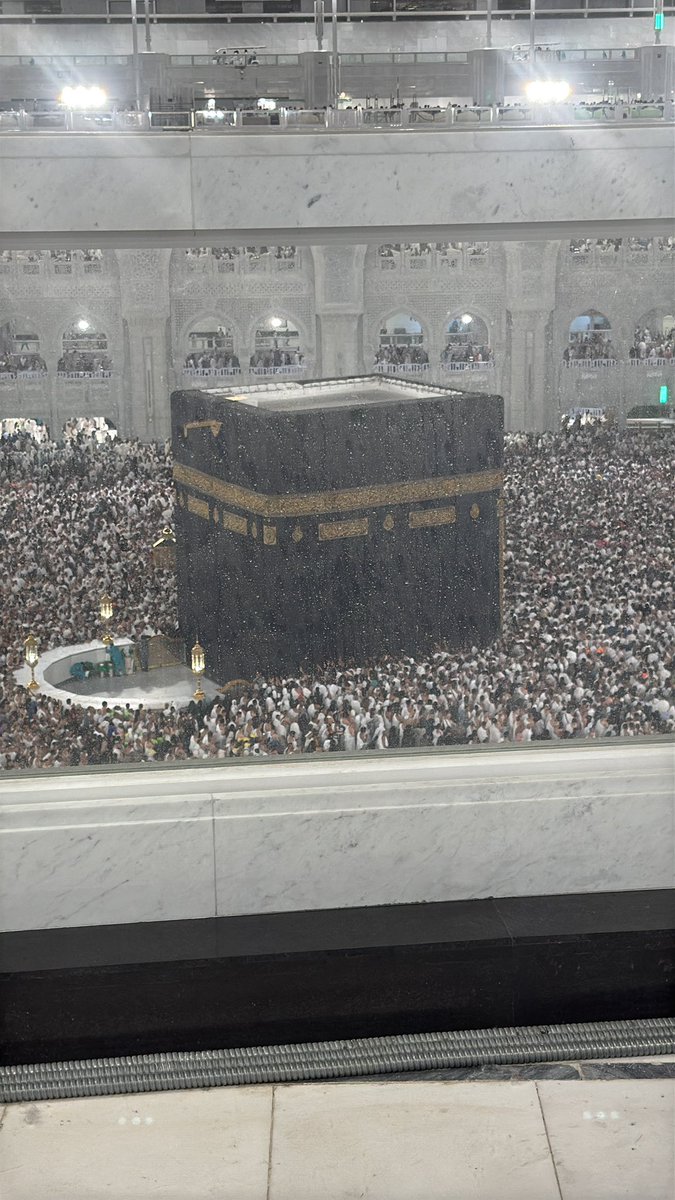 Some Images from an Amazing 4 days in Makkah Mukarramah 💚💚💚

A truly breathtaking experience Alhamdulillāh. 

1/2