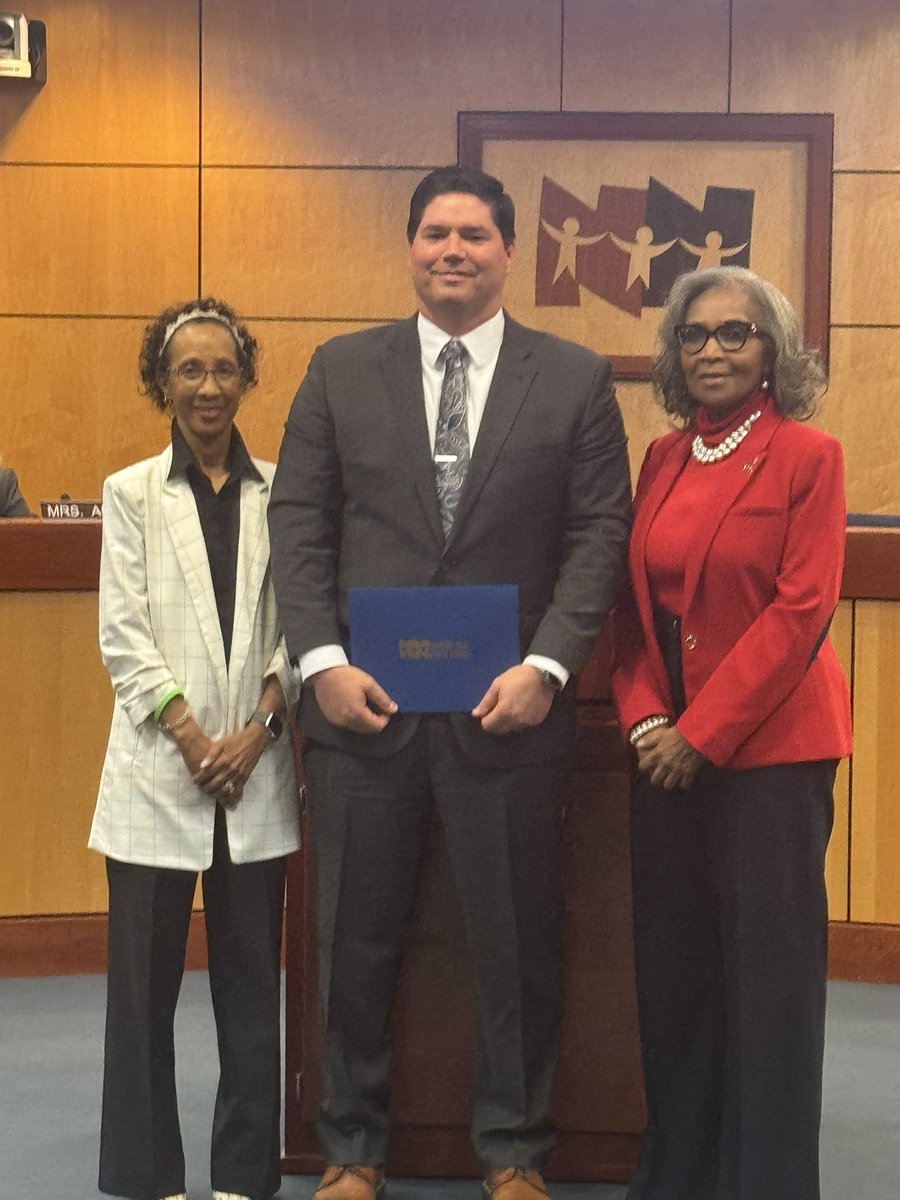 School Board recognition for Warwick HS Athletic Director Lucas Brown being named VIAAA Class 5/6 AD of the year! Well done Luke!
<a href="/nnschools/">Newport News Schools</a> 
<a href="/WHSRaiderSports/">Warwick Athletics</a>