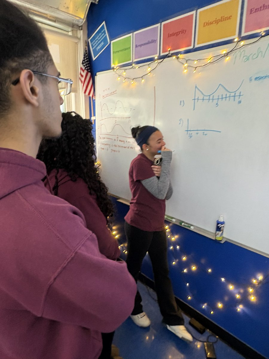 collinsnyc's tweet image. Today’s beauty Part II - #BuildingThinkingClassrooms in full effect in #APPreCalculus class this afternoon.