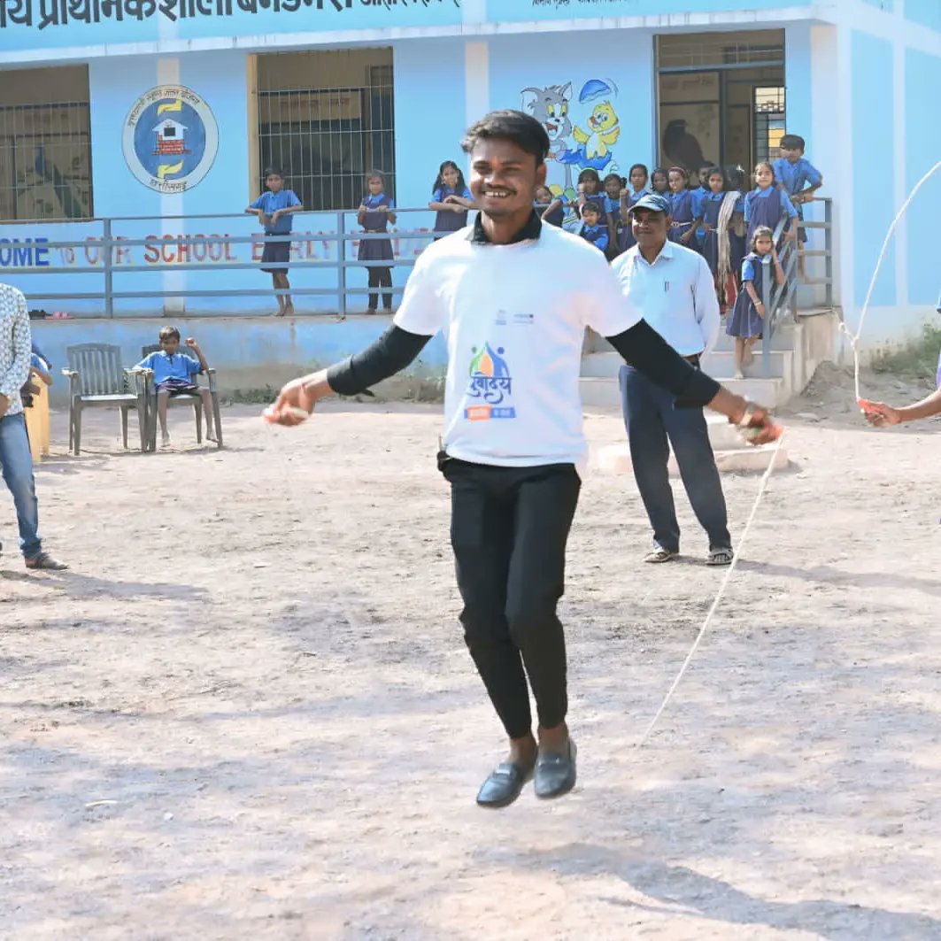 YuvodayJanjgir's tweet photo. "Kunjilal Vishwakarma:" A dedicated Yuvoday Hero from Bandabhra Janjgir ! 🌟 Focused on child education, safety, health &amp; community cleanliness, he's shaping brighter futures with inspiring efforts. 🙌💚 #YuvodayaHero #ChildWelfare #CommunityChange https://t.co/mnl1J6wEhJ