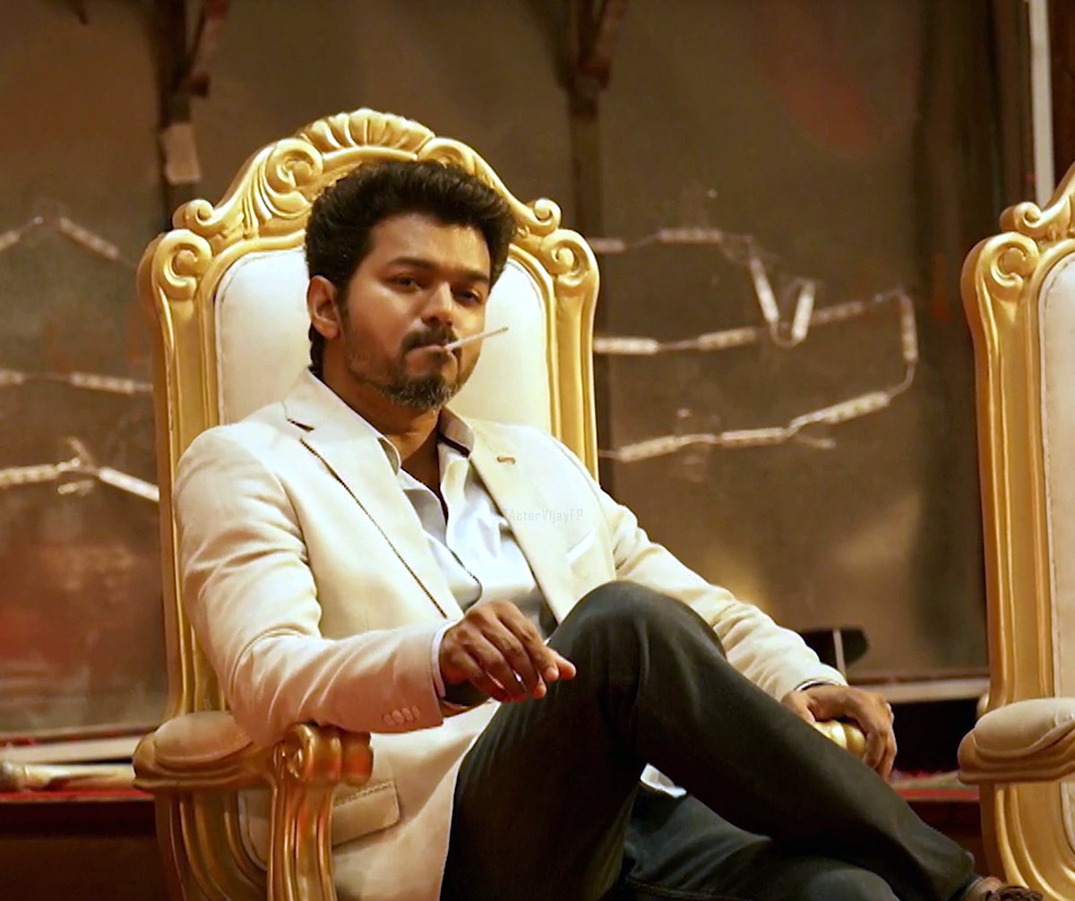 Do You Know...

#ThalapathyVijay is The Only Young Actor has an Unique Record of 6 175 Days Films in #Madurai

#PooveUnakkaga 270+ Days
#KadhalukkuMariyadhai 175 Days
#ThullathaManamumThullum 175 Days
#Kushi 175 Days
#Thirupaachi 184 Days
#Sivakasi 175 Days

#JanaNayagan
#TheGoat