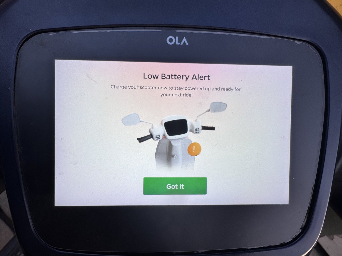 gowtham3834's tweet image. New MoveOS 5 beta has the low battery 🪫 indication is implemented in very efficiently and notifications through HMI , messages and in WhatsApp too.
For your view
Night view and Day view
@bhash @p10anirband @OlaElectric @karthikbr007 @SanthoshAth 
#MoveOS5