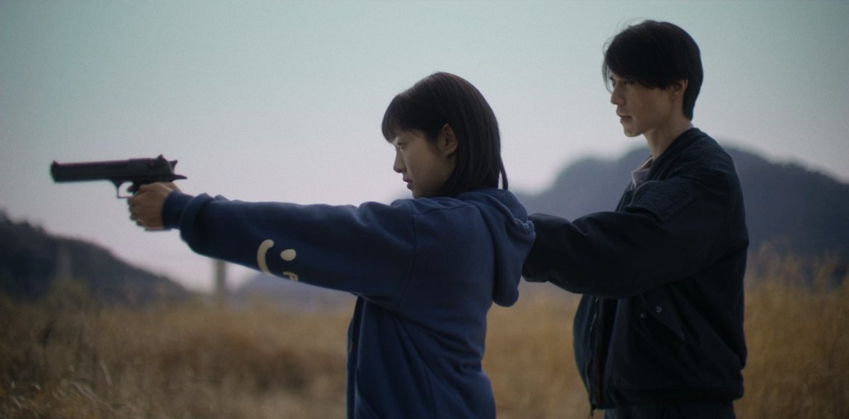 가늠쇠 조준
호흡 가다듬고