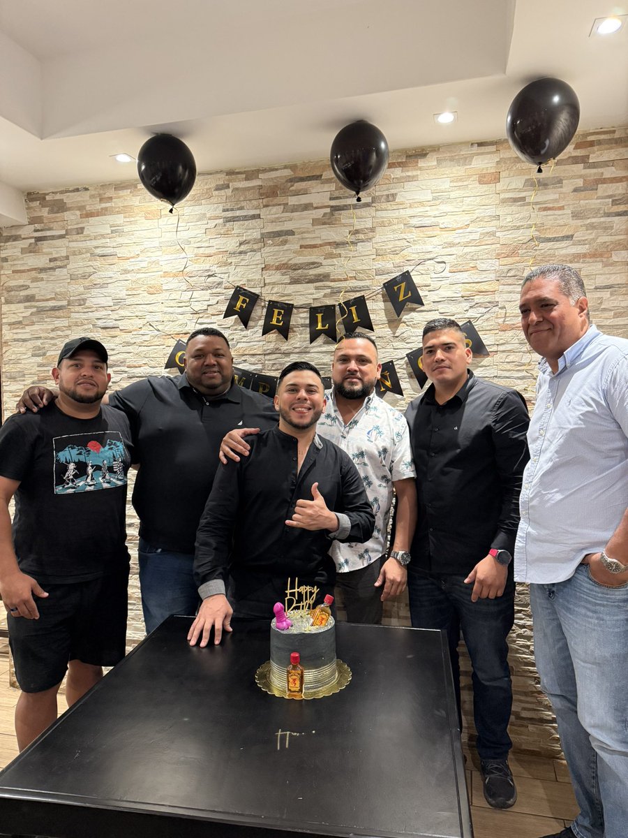 09elders's tweet photo. Y los cumplí feliz😌❤️ https://t.co/PUbSDEsIPb