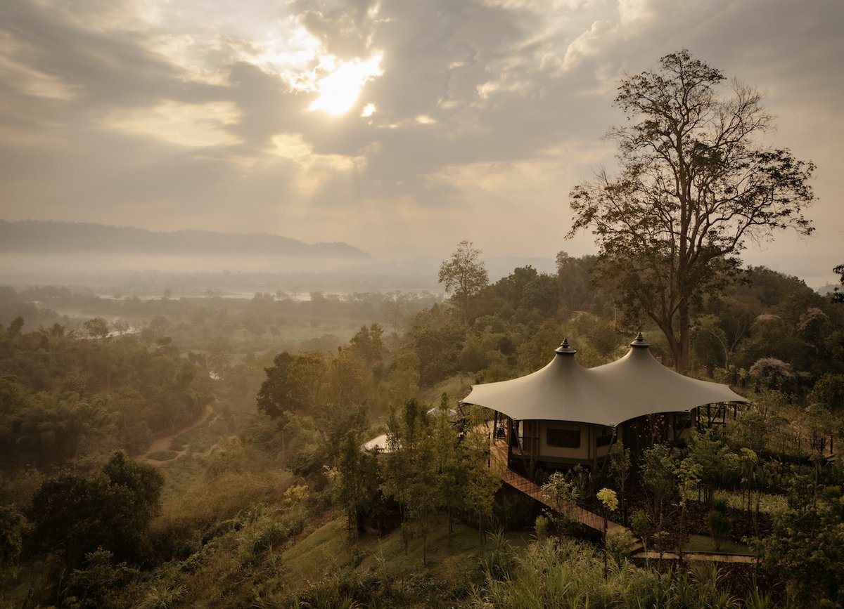 UltiEncounters's tweet photo. Anantara Golden Triangle unveils The Mekong Explorer Tent, a luxurious adventure in the heart of Northern Thailand. https://t.co/VMH2Q5CNVS https://t.co/EvBi1gceS0