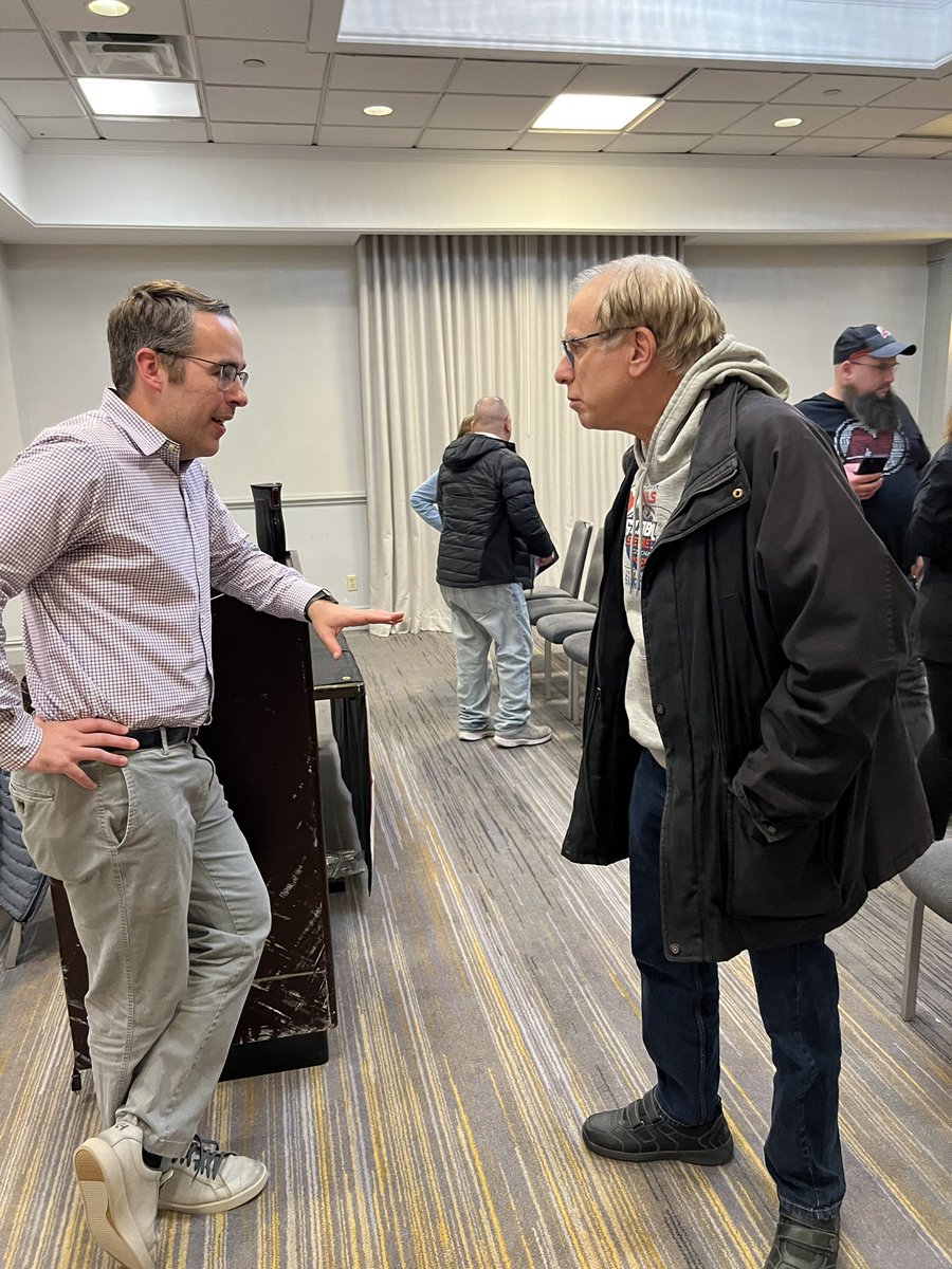 NJDevilsFanClub's tweet photo. Thank you to @BillSpaulding for speaking with our members tonight. Your insights on your career, the Devils, the MSG broadcasts, and hockey in general were a great treat for us. We appreciate spending what little in season down time you have with us.
#NJDevils #DevilsFanClub https://t.co/gdO9IPMxeF