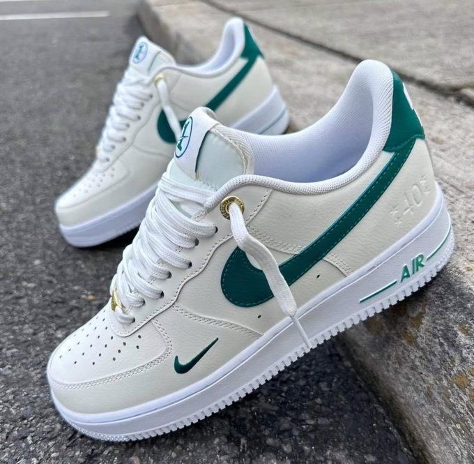 Nike Af1 “Sail Green”💚👟
Price: MK172800 (Boxed) 
Order origin📍: SA🇿🇦
Delivery: Standard of 7 to 14 days
<a href="/worldofkicksmw/">THEWORLD OF KICKS MW👟🇲🇼</a> 
.
.
.
#theworldofkicksmw #nikeaf1 #sneakerculture #sneakerhead #zimbabwe #malawifashion #malawi #zambia #botswana #southafrica