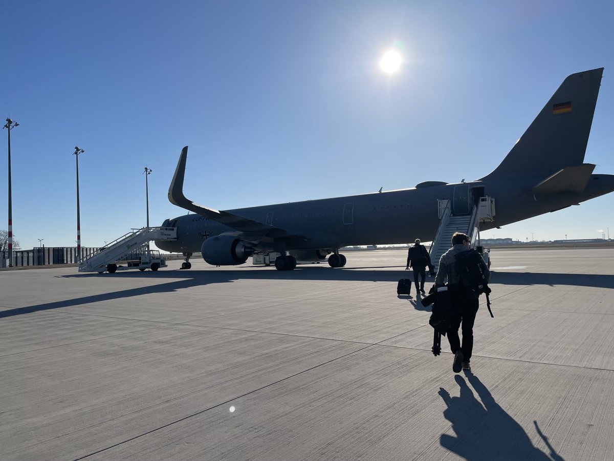 Auf dem Weg in eine instabile Region: Außenministerin Annalena Baerbock reist in den #Libanon . Mehr bei ⁦<a href="/RND_de/">RND</a>⁩