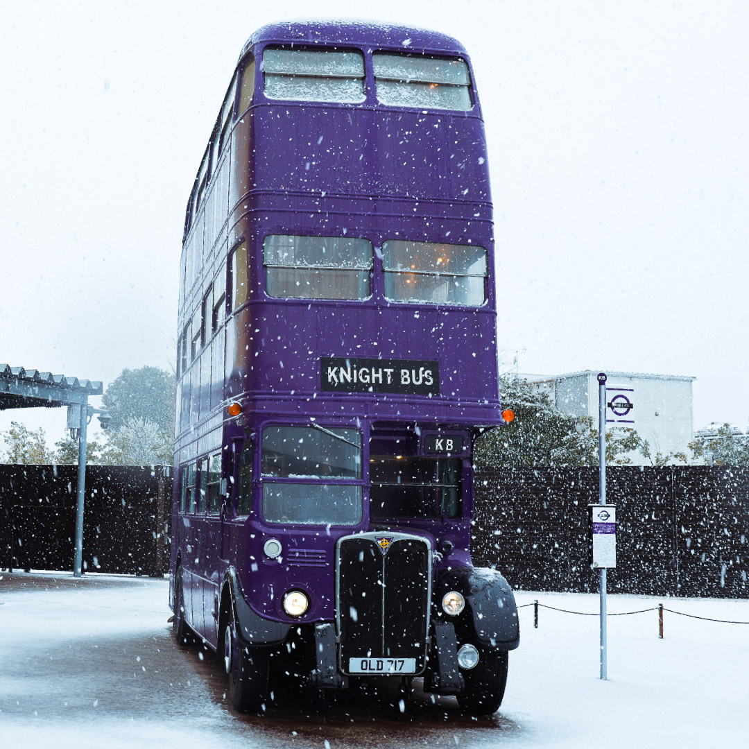wbtourtokyo's tweet photo. ❄️ 雪化粧の #スタジオツアー東京 ❄️
今朝の特別な景色をお届け🎁 まるで映画のワンシーンのような幻想的な景色となりました⛄️✨
その他の写真は公式インスタグラムをチェック！
#ハリポタツアー https://t.co/kBD66zQsIV