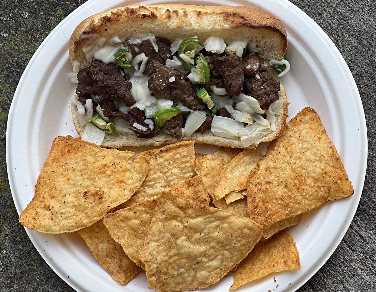 Robotvirgin's tweet photo. Vegan Cheese Steak, with Beyond Steak Vegan Seared Tips & Chips!
.
.
.
.
#vegancheesesteak #vegansteak #veganmeat #veganprotein #beyondsteak #vegan #veganfood #plantbased #veganism #beyondmeat #veganfortheanimals #beyondburger #vegancomfortfood #vegandinner #cheeze #vegancheese https://t.co/D9eQngIfEU