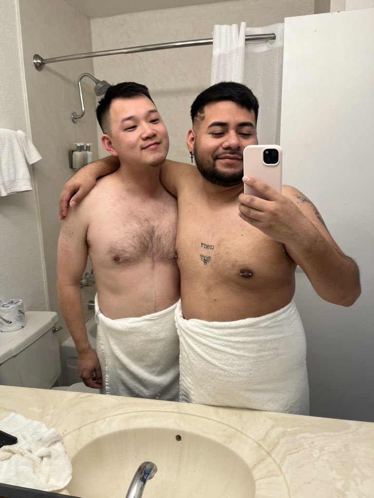 sfcouple25's tweet photo. 📍Vegas was fun 😈 

#opengaycouple #gay #gaymixed https://t.co/ZSrd59Lp6Z