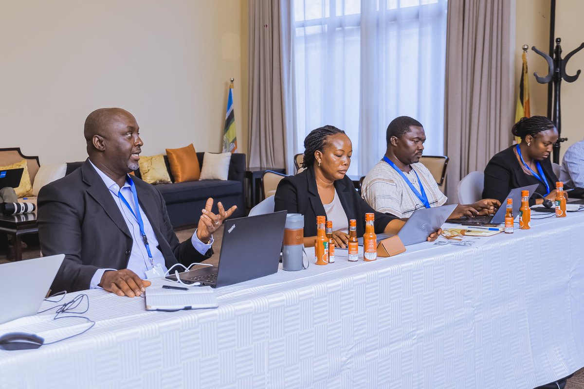mkazipreneur's tweet photo. HAPPENING NOW: Its getting heated up at the #WomenAcceleratorWindowIV pitch day. 

The women-led businesses are doing what they do best - exuding confidence, eloquence and leadership in entrepreneurship. 

Rooting for all business to succeed👏🏽👏🏽
#NSSFHiInnovator @nssfug https://t.co/AaqVnmCaFW