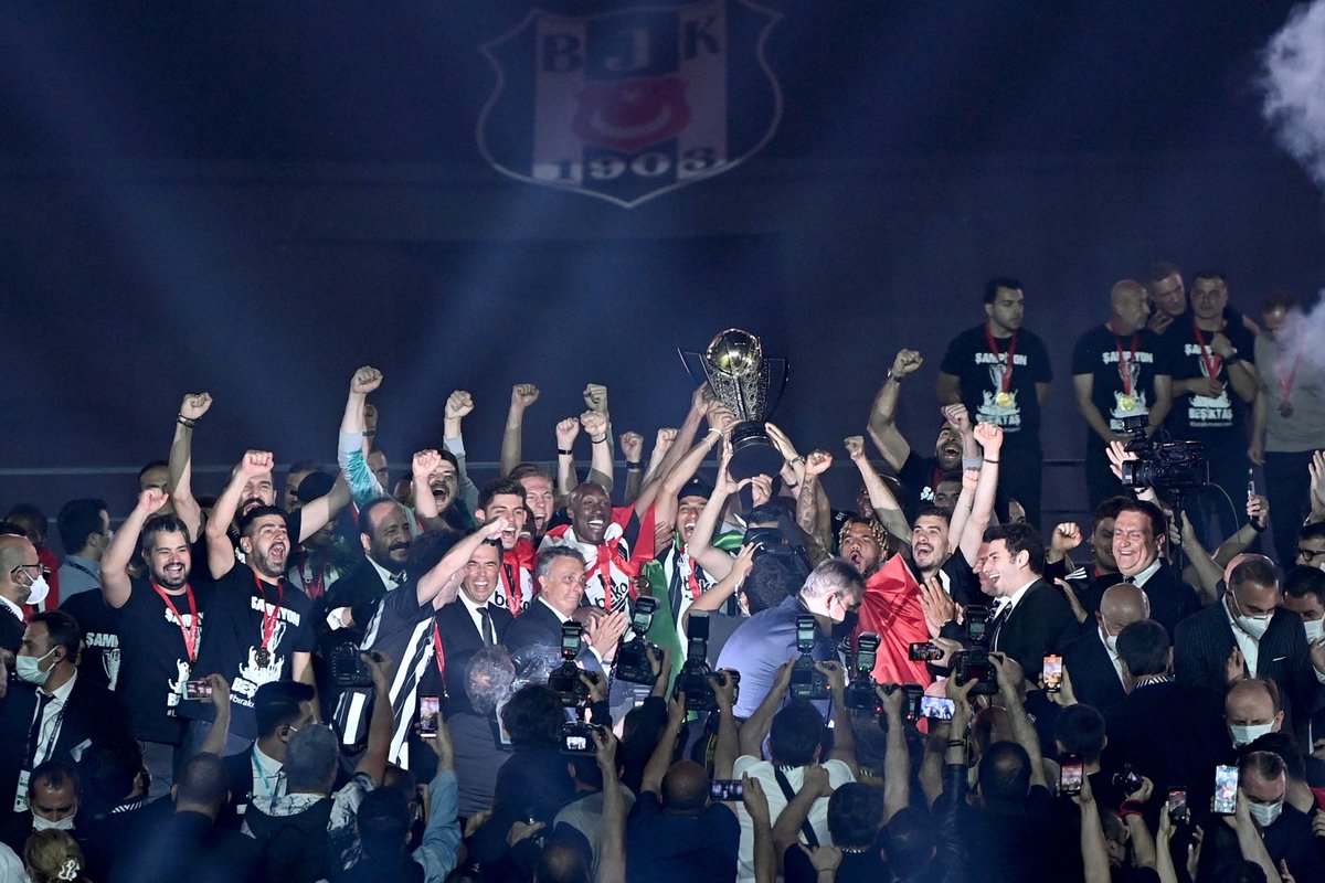 1⃣2⃣2⃣ - Happy Birthday, <a href="/Besiktas/">Beşiktaş JK</a> 🎂🎁🥳🦅🇹🇷