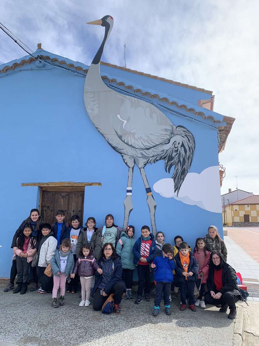 El lunes estuvimos en el centro de interpretación de las Lagunas de la Moraña (el Oso, Ávila). Aprendimos un montón sobre grullas, patos, águilas reales… ¡Incluso hicimos nuestras propias huellas! 👣 ¡Qué buen ratito! #somosunapiñaaventurera