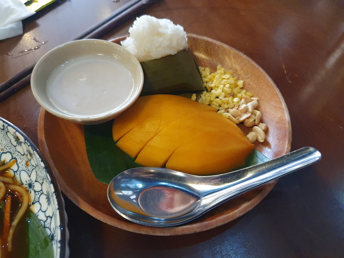 Idea_Master's tweet image. 점심은 태국음식으로.
너무 맛있다.👍