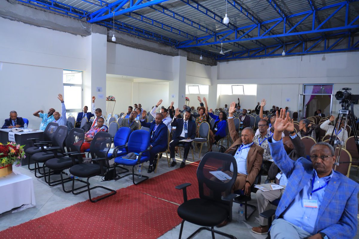 etpha's tweet photo. የተጠናቀቀው በጀት አመት የማኅበሩ ሪፖርትን እና የኦዲት ሪፖርትን፣ የኢ.ጤ.አ.ማ መተዳደሪያ ደንብ ማሻሻያዎችን እንዲሁም የአማካሪ ምክር ቤት የሥራ መመሪያን በጥልቀት ተወያይቶና መርምሮ ካጸደቀ በኋላ 16 የአማካሪ ምክር ቤት አባላትን  አጽድቋል። https://t.co/xyTJ877UFK