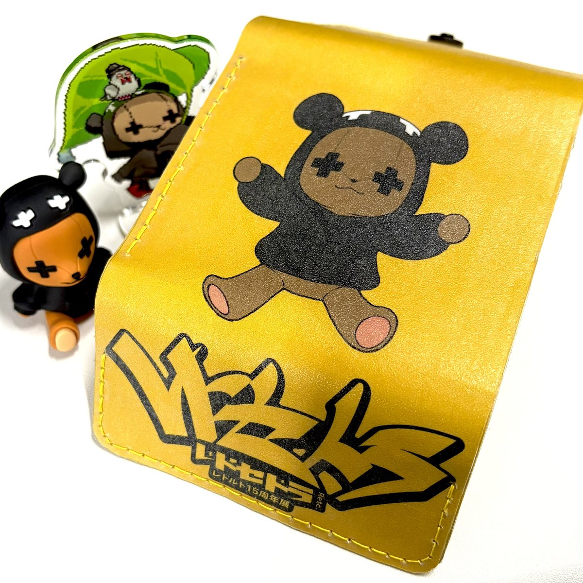 lulusama1020's tweet image. ＼  レトセトラ の 紙バッグ リメイク／
第三弾はショッパー(小)1枚から
三つ折り財布を作りました~‼︎‼︎
ロゴとレトクマちゃんの位置が
こだわりポイント(*¨*) ✧
#レトセトラ