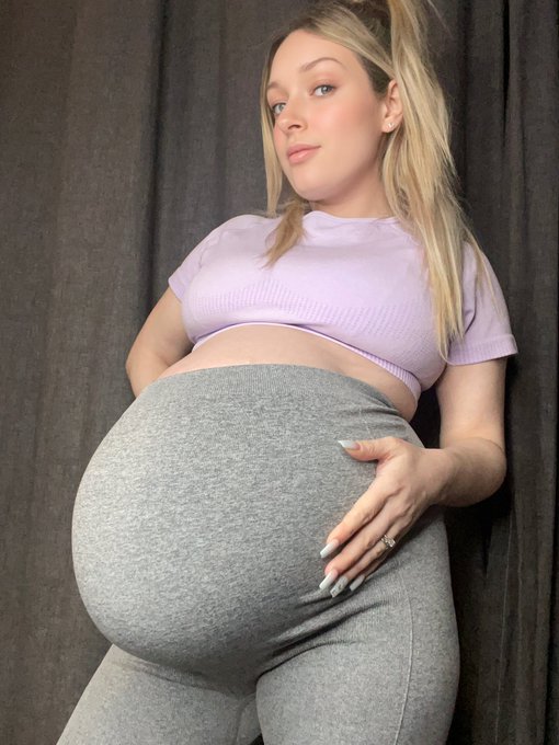 Watch MastersLBS's leaked NSFW photo on TwXstars