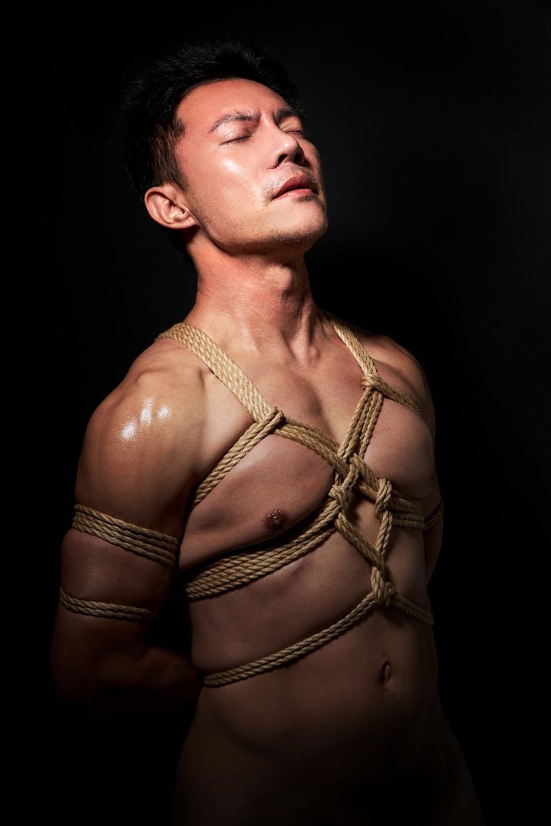 James pisuto (@jamespisuto) on Twitter photo ผลงานนักเรียนในคลาส TYING MEN BODY PHOTOGRAPHY WORKSHOP 🪢
ขอบคุณทุกคนที่เข้าร่วมกิจกรรมนี้ เราได้ให้พื้นที่อิสระกับนร. สามารถออกแบบแสง ธีมที่อยากถ่าย รวมถึงใครที่อยากเป็นแบบมัดชิบาริได้ทดลอง
📸 <a href="/jamespisuto/">James pisuto</a>
Shibari workshop by <a href="/Unnamedminorxxx/">Unnamedminor</a>
Co Instructor <a href="/Destroy__Angel/">BONDAGE WITH DESTROYANGEL</a> ผลงานนักเรียนในคลาส TYING MEN BODY PHOTOGRAPHY WORKSHOP 🪢
ขอบคุณทุกคนที่เข้าร่วมกิจกรรมนี้ เราได้ให้พื้นที่อิสระกับนร. สามารถออกแบบแสง ธีมที่อยากถ่าย รวมถึงใครที่อยากเป็นแบบมัดชิบาริได้ทดลอง
📸 <a href="/jamespisuto/">James pisuto</a>
Shibari workshop by <a href="/Unnamedminorxxx/">Unnamedminor</a>
Co Instructor <a href="/Destroy__Angel/">BONDAGE WITH DESTROYANGEL</a>