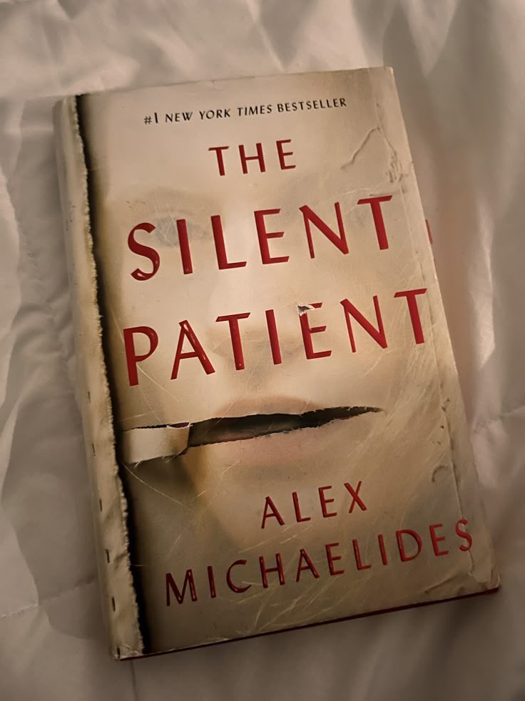 ariesmoonish's tweet photo. the silent patient, alex michaelides 

★ ★ ★ ★/5 https://t.co/D6TYmi1KW9