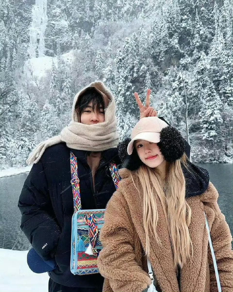 wonwoncity's tweet image. HIDDEN LOVE'S SANG YAN AND SANG ZHI REUNITED 🥹🥹🥹🥹