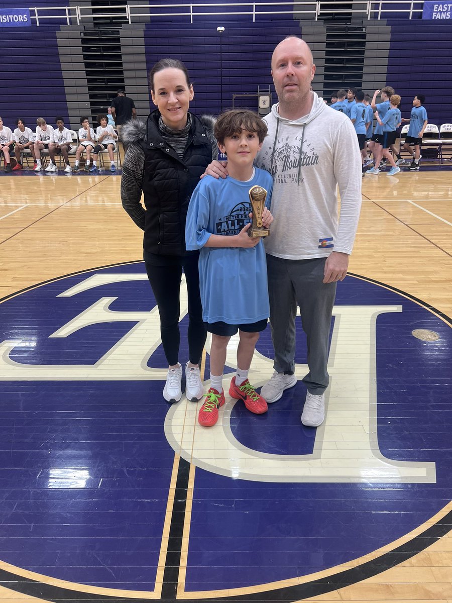 DaveFelici_'s tweet image.  The 24th annual Blair Freeman/Sarpy County Sheriff’s Office three-point contest was won by two snipers, sixth grade girl Stella Boudreau (Omaha Sports Academy) and 6th grade boy Jaxon Korth (Prolific Performance)! They put on a show! Unbelievable shooting under pressure!