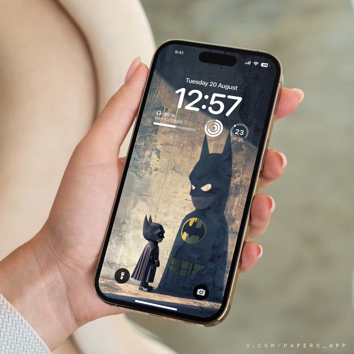 Papers_app's tweet photo. Bat Man 🖤 https://t.co/iFaTxq9qsb